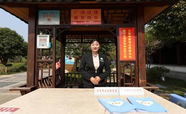 說(shuō)明: CQ3A7988